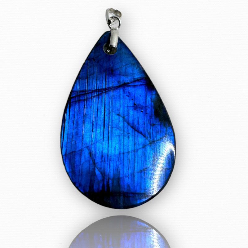 Pierre Labradorite bleue