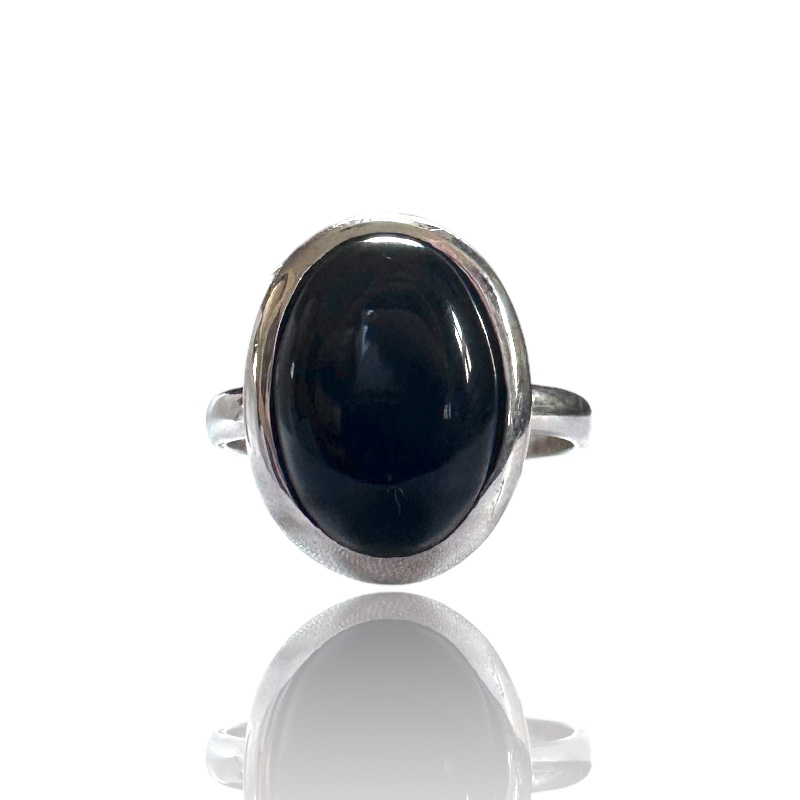 Bague en onyx et argent