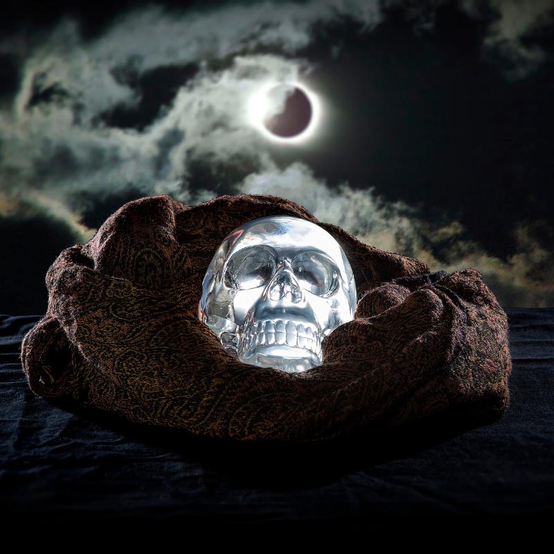 Crâne de cristal la nuit au clair de lune